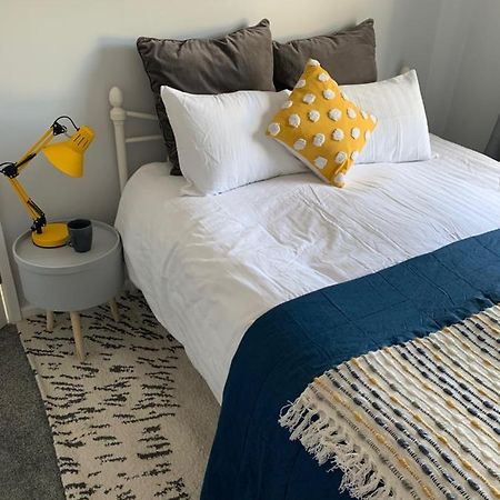 The Hideaway, Calm, Cozy, Dog Friendly Retreat Apartman Cheltenham Kültér fotó