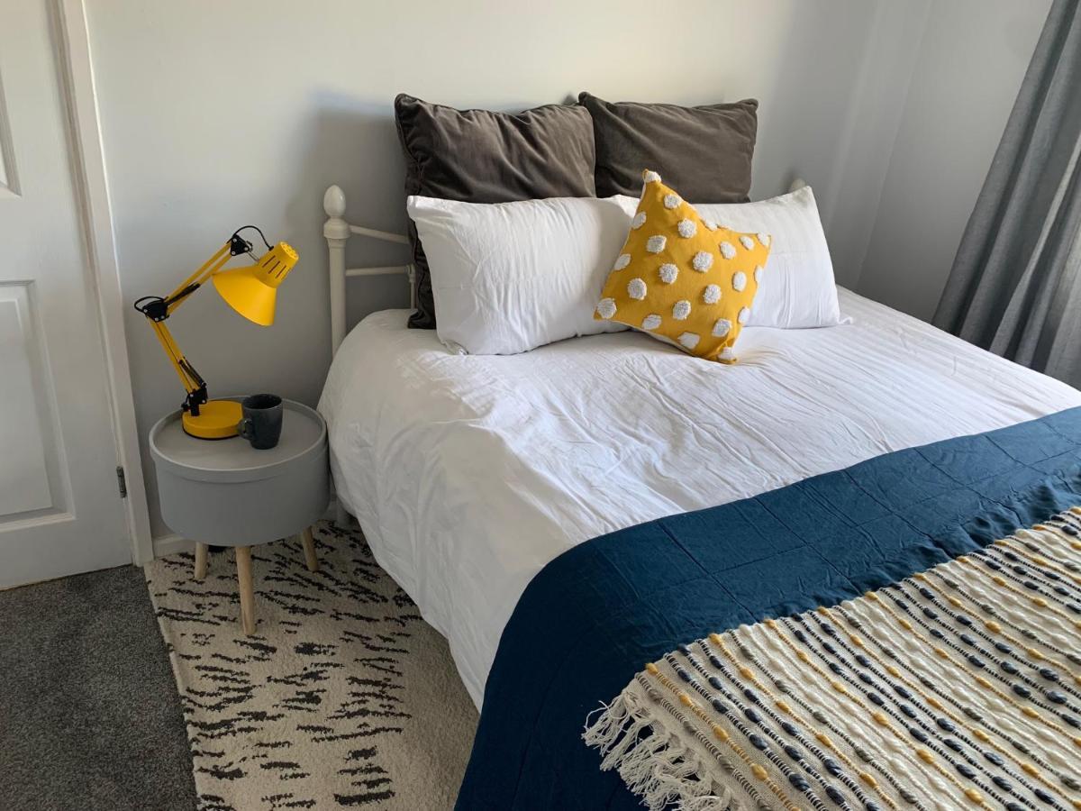 The Hideaway, Calm, Cozy, Dog Friendly Retreat Apartman Cheltenham Kültér fotó
