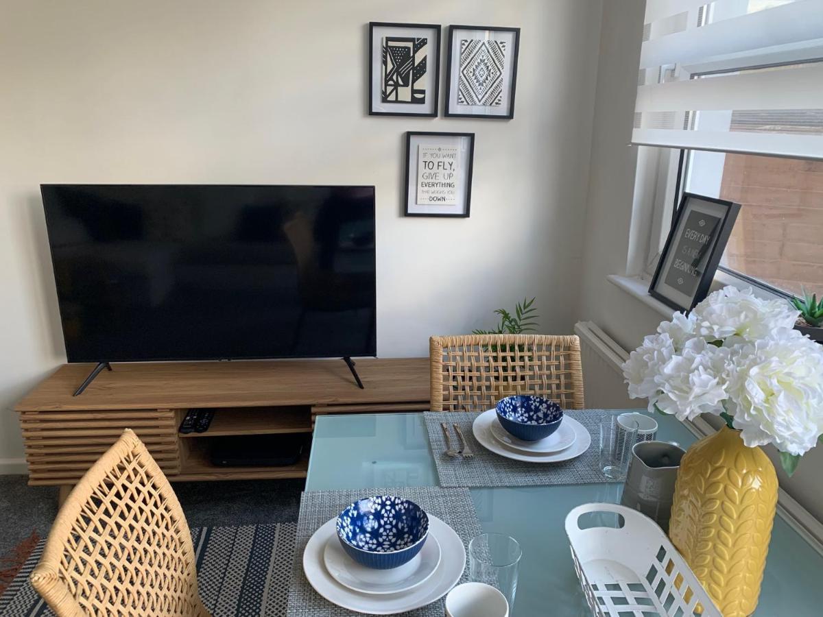 The Hideaway, Calm, Cozy, Dog Friendly Retreat Apartman Cheltenham Kültér fotó