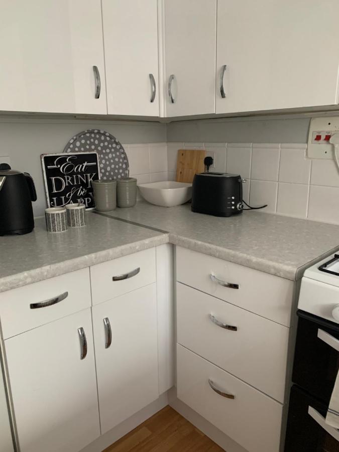 The Hideaway, Calm, Cozy, Dog Friendly Retreat Apartman Cheltenham Kültér fotó